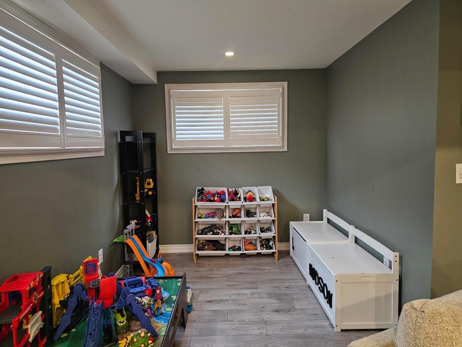 Images Pro Paints Niagara
