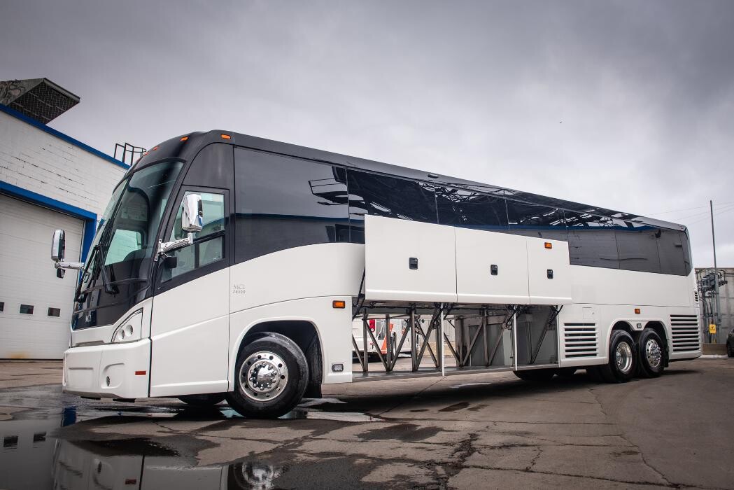 Images Thom Brokerage & Consulting