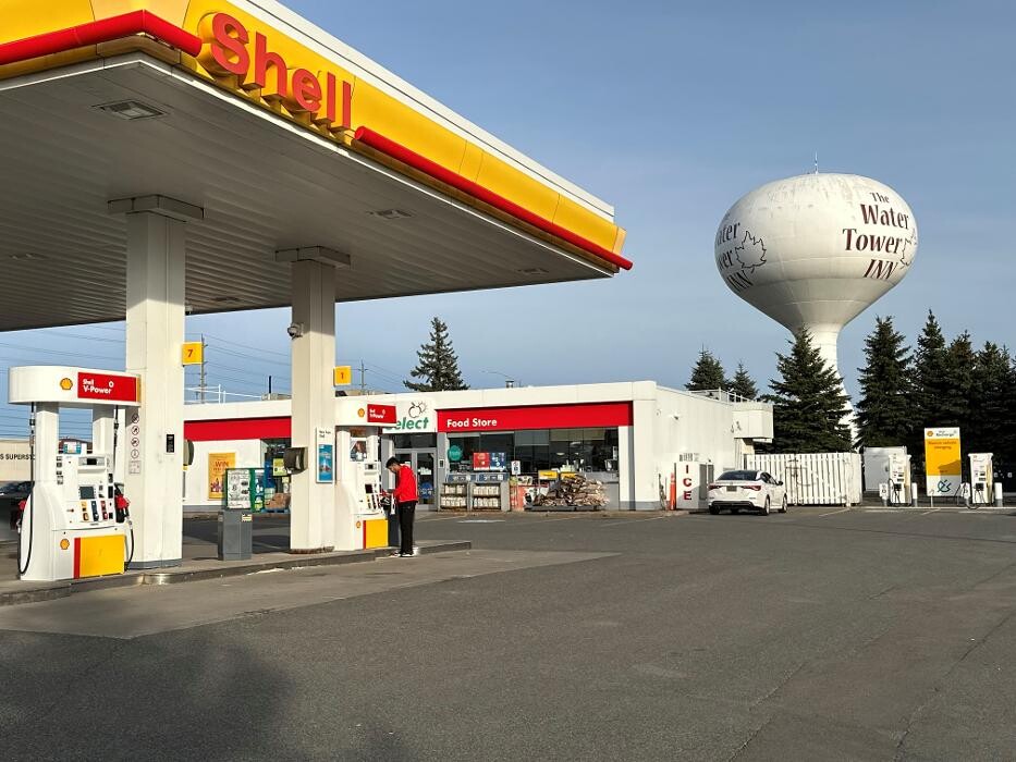 Images Shell Recharge Charging Station