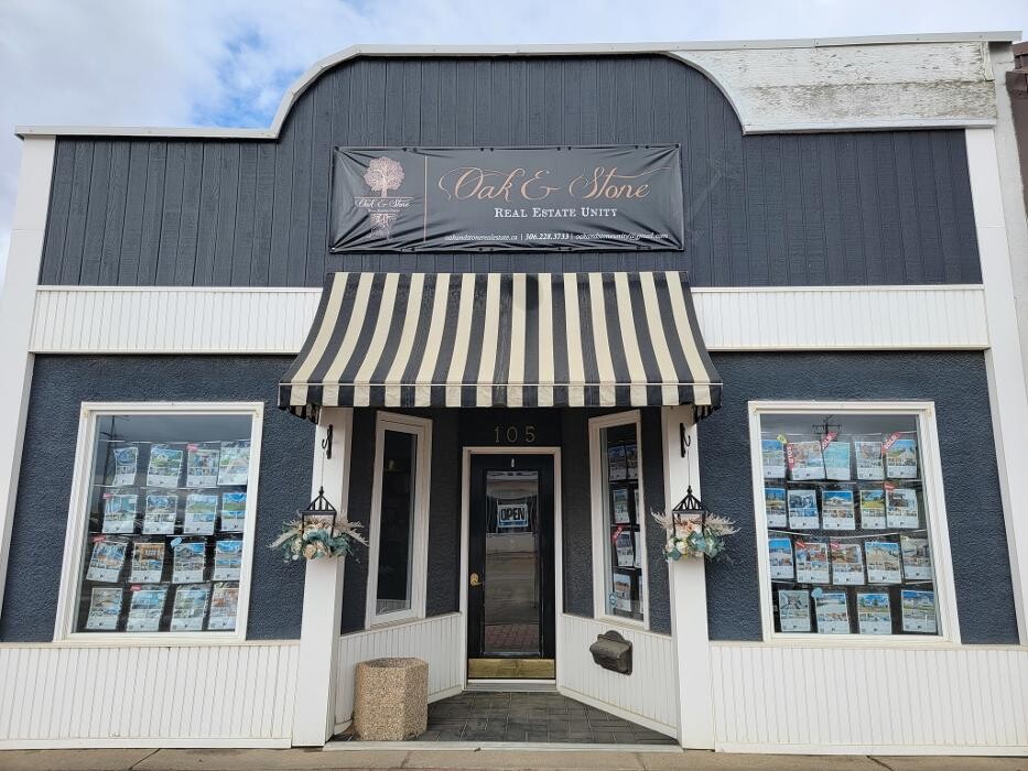 Images Oak & Stone Real Estate Unity