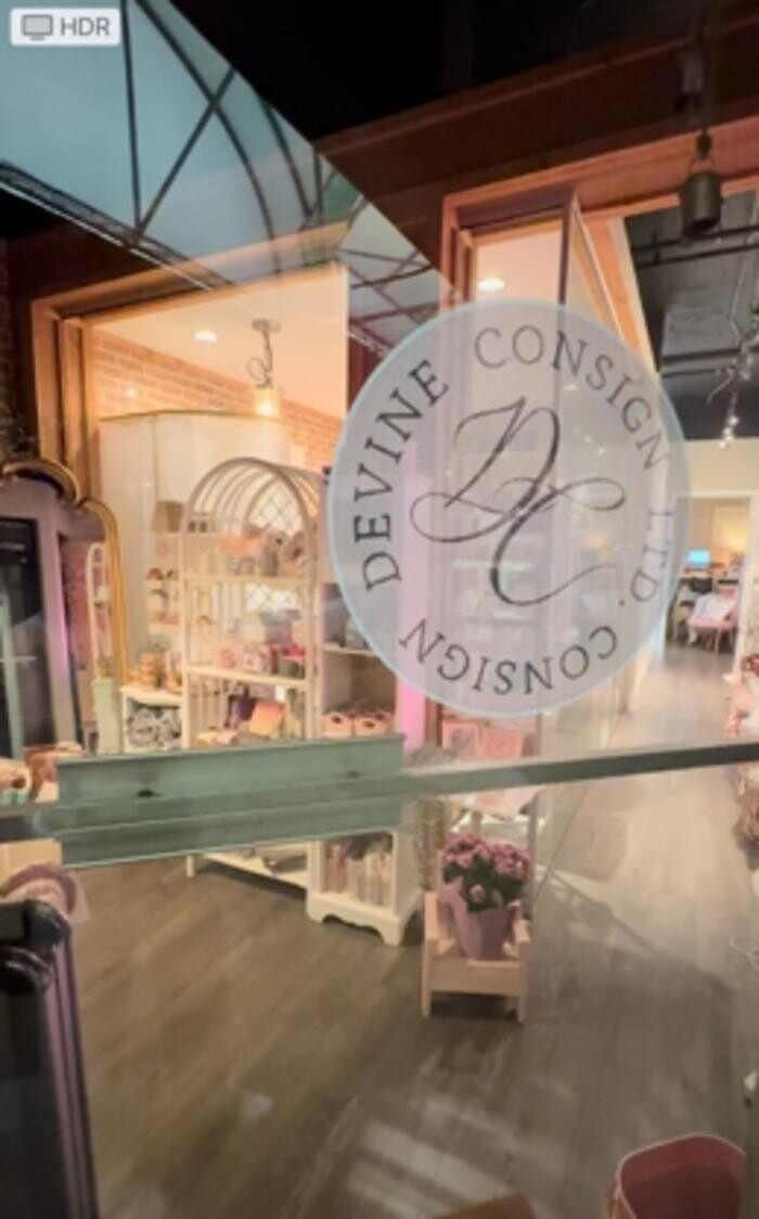 Images Devine Consign Ltd.