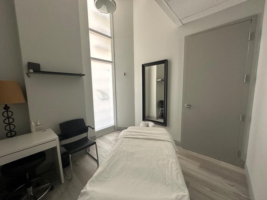 Images Athlete's Care Sports Medicine Centres