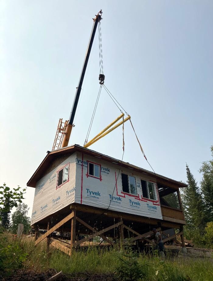 Images Lotas Whitney Cranes and Equipment