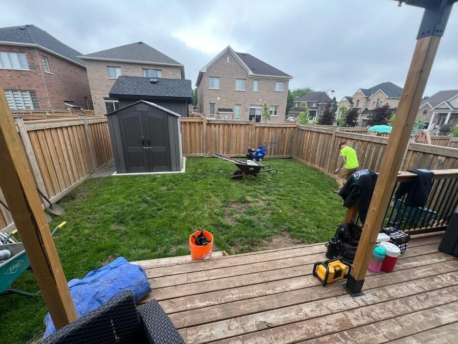 Images Simcoe Lawns Ltd