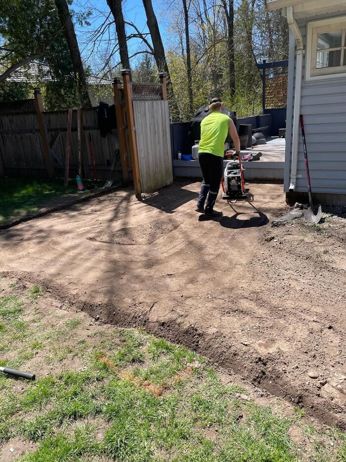 Images Simcoe Lawns Ltd