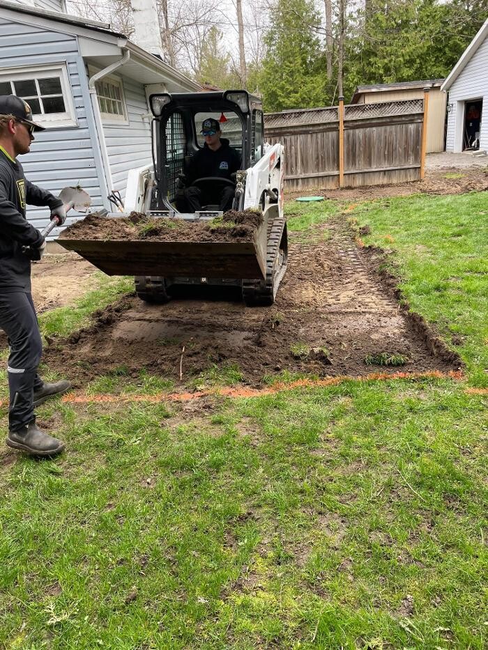 Images Simcoe Lawns Ltd