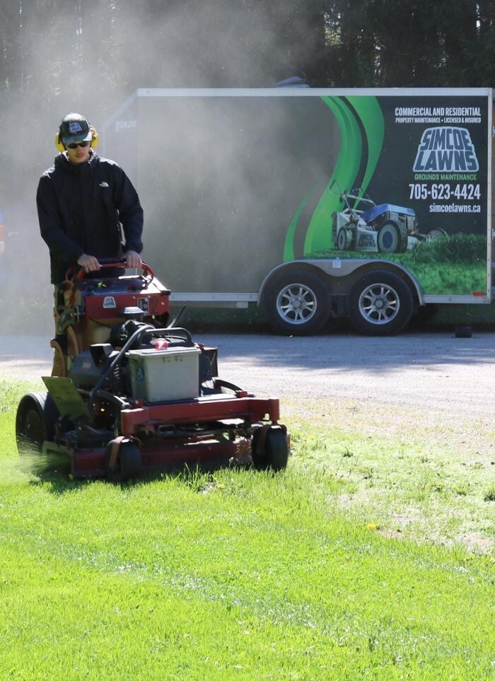 Images Simcoe Lawns Ltd