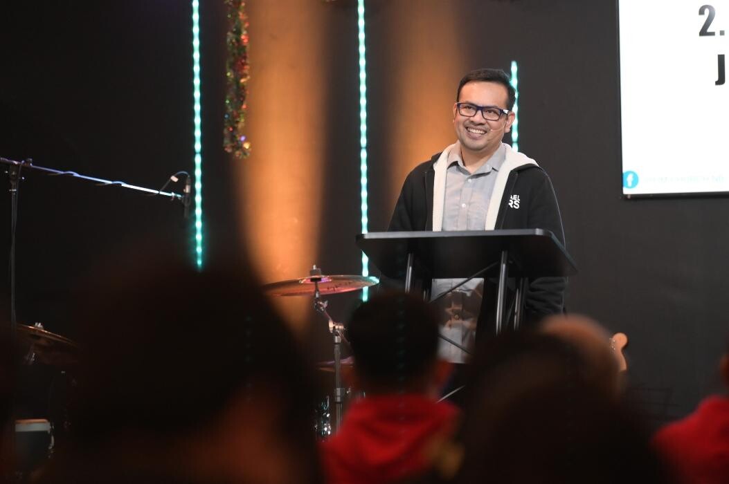 Images Jesus Reigns Forever Church New Brunswick