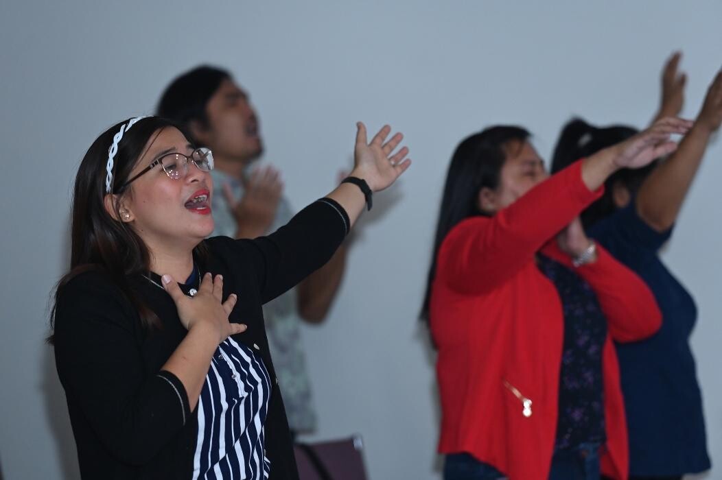 Images Jesus Reigns Forever Church New Brunswick