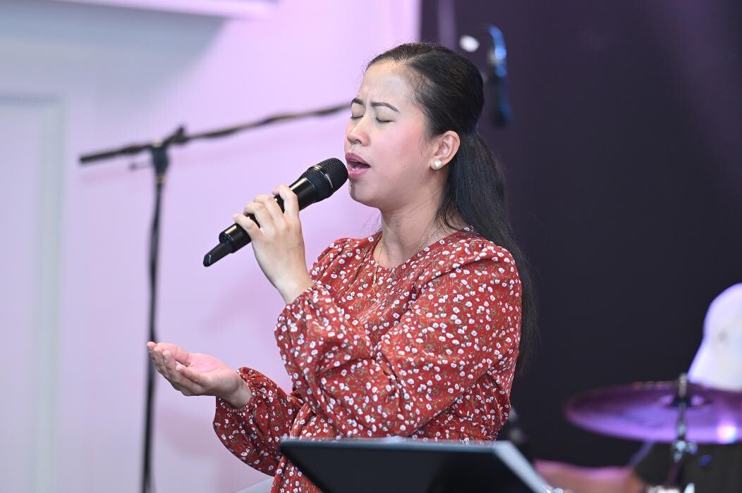 Images Jesus Reigns Forever Church New Brunswick