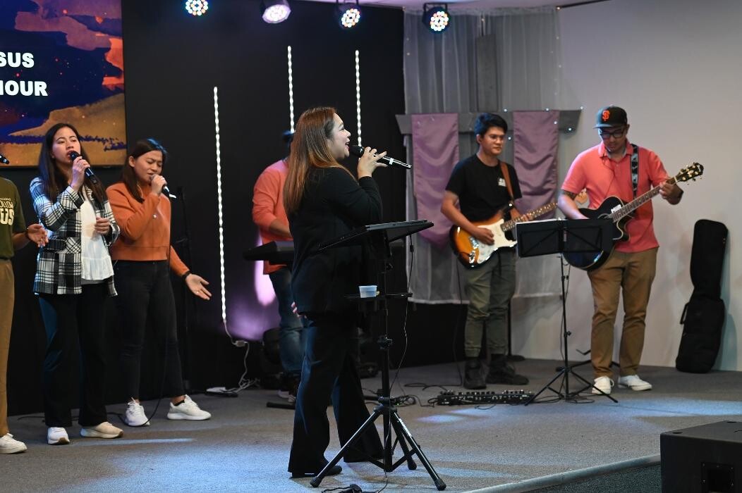 Images Jesus Reigns Forever Church New Brunswick