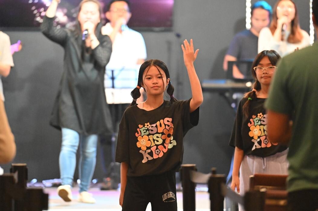 Images Jesus Reigns Forever Church New Brunswick