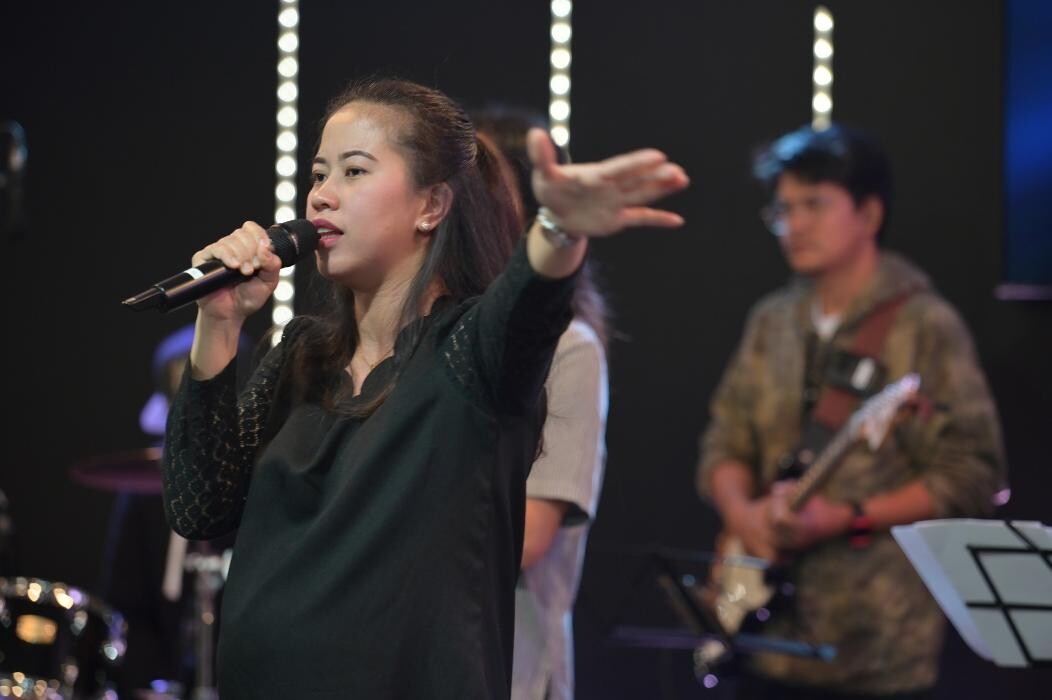 Images Jesus Reigns Forever Church New Brunswick