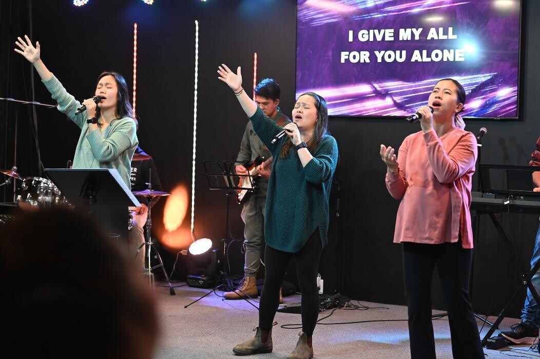 Images Jesus Reigns Forever Church New Brunswick