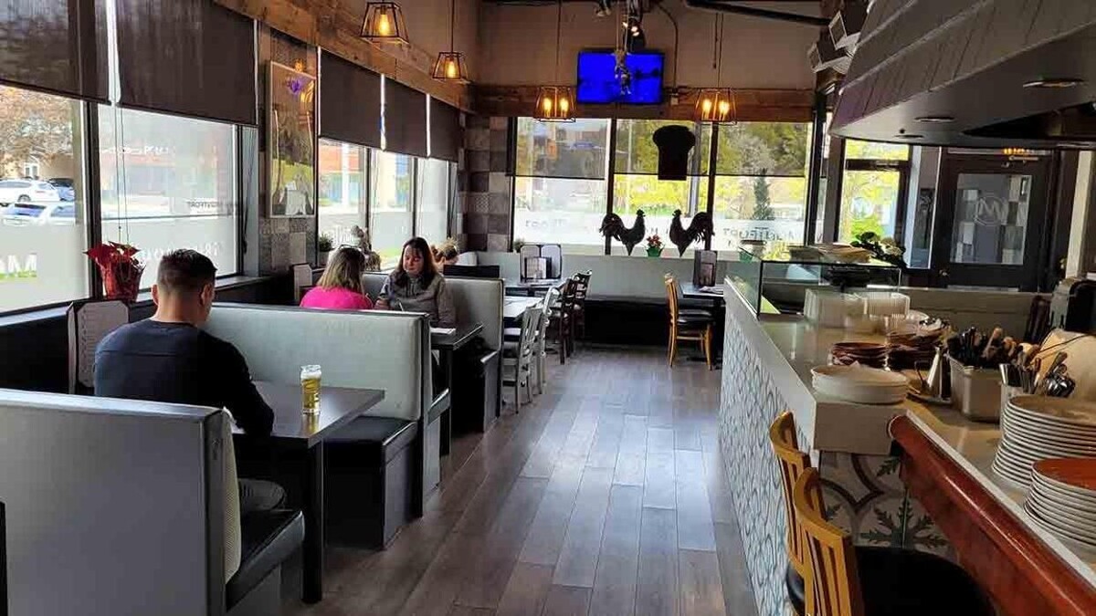 Images Montfort Mediterranean Grill - Brant St.