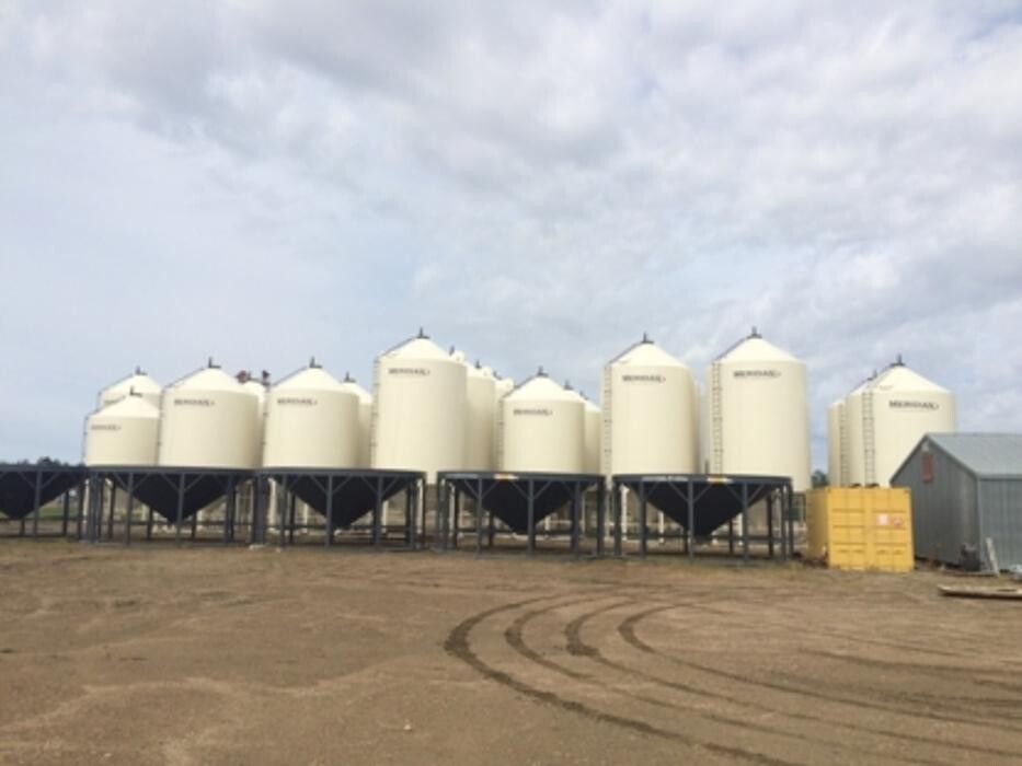 Images Lloydminster Co-op Agro Centres