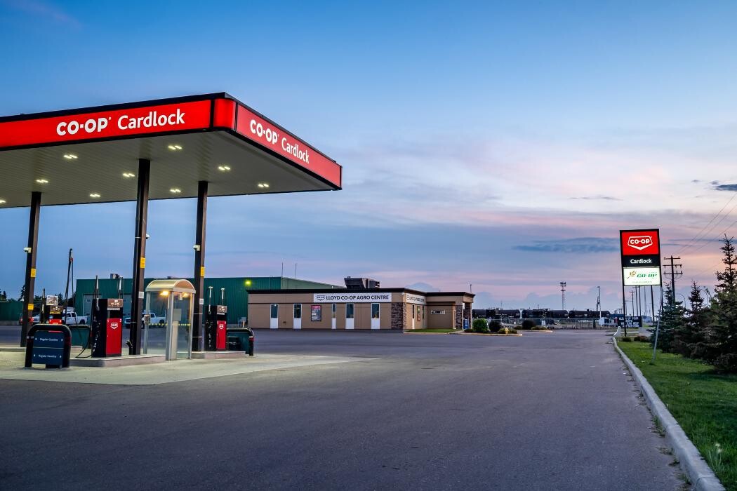 Images Lloydminster Co-op Agro Centres