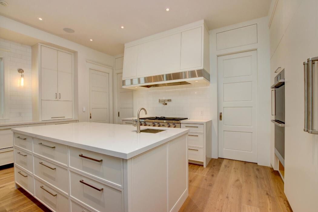 Images Precision Painting Inc.