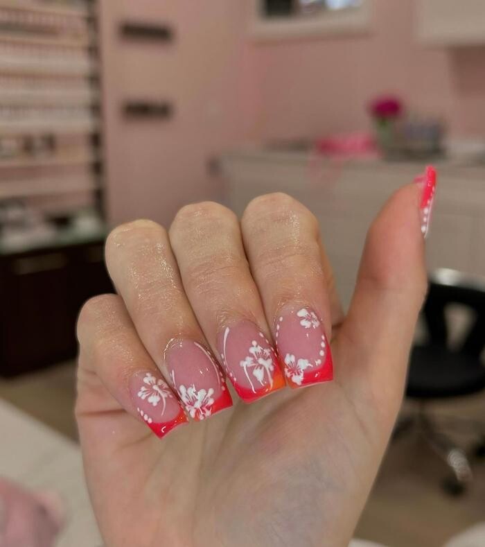 Images MM Beauty Bar Inc.