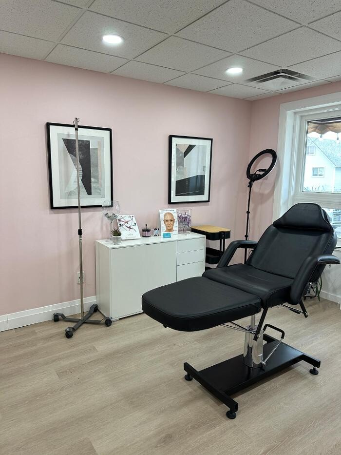 Images MM Beauty Bar Inc.