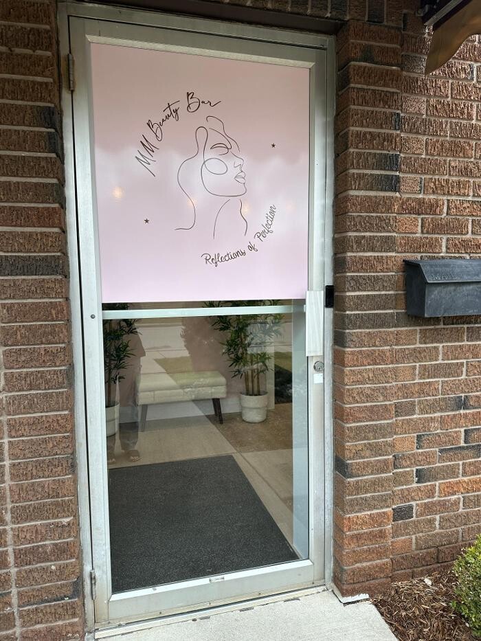 Images MM Beauty Bar Inc.