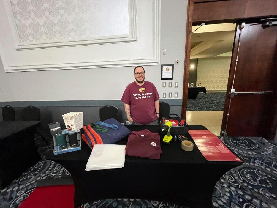 Images Simple Moves & Storage Movers White Rock