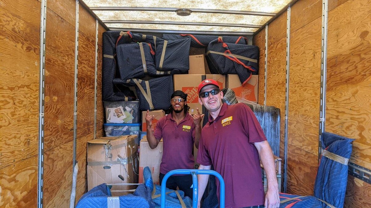 Images Simple Moves & Storage Movers White Rock