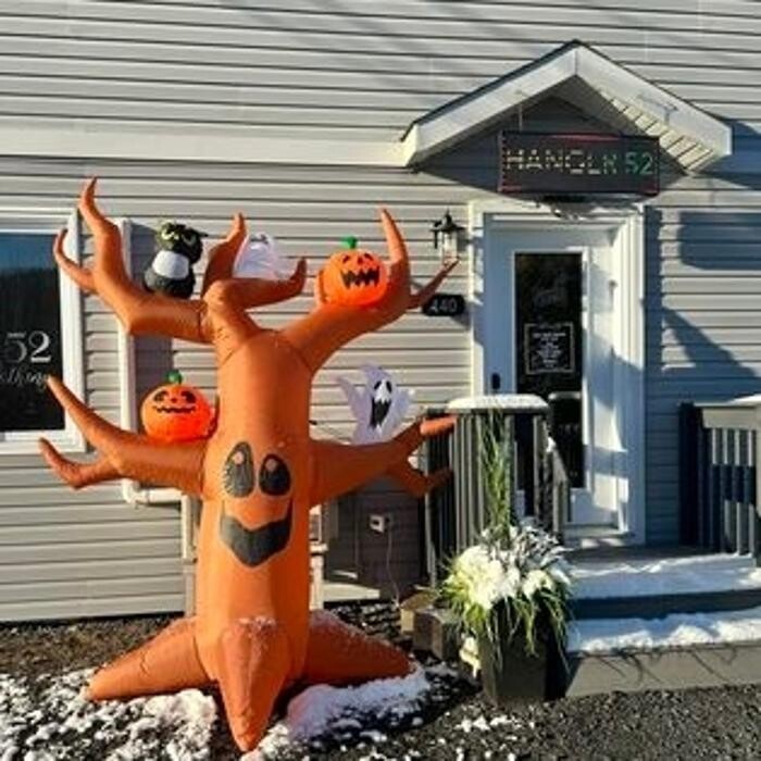 Images Hanger 52 Clothing