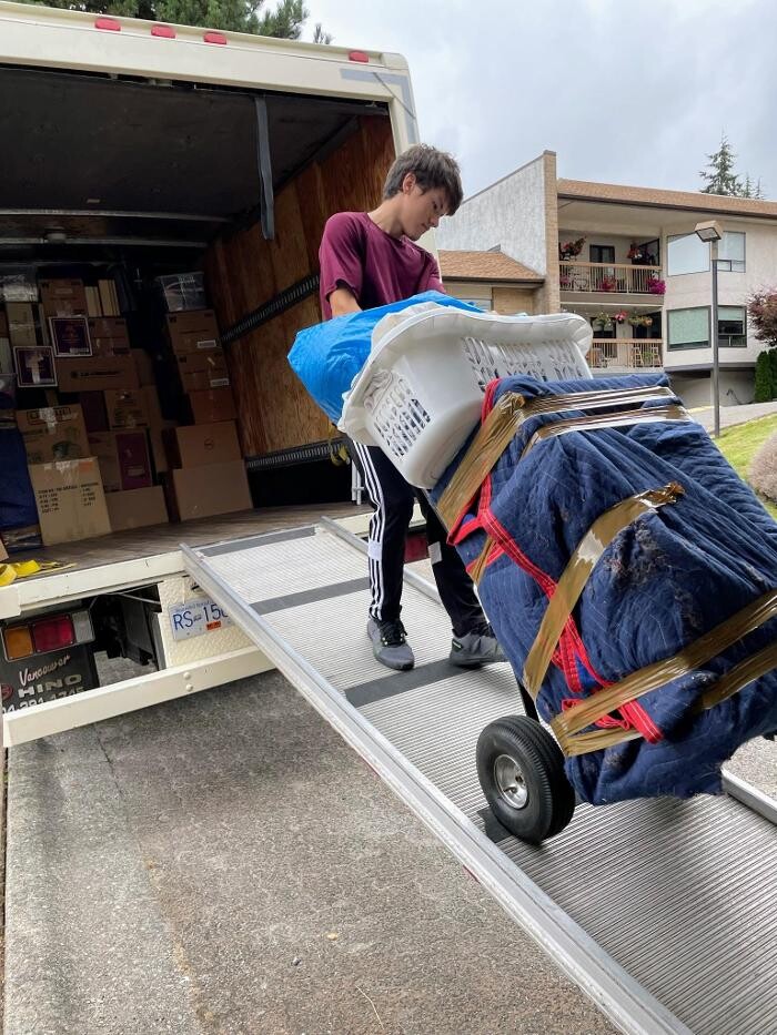 Images Simple Moves & Storage Movers Burnaby