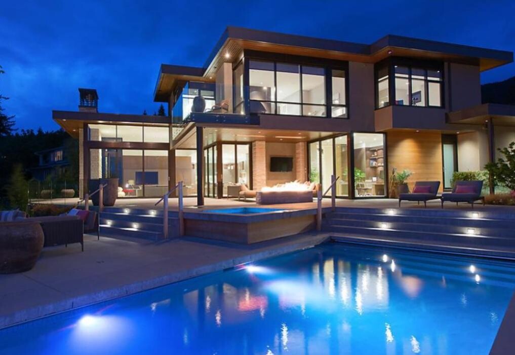 Images Karim Bhatia: Royal Lepage-Sussex Rlty West Vancouver B,C. V7V1K9