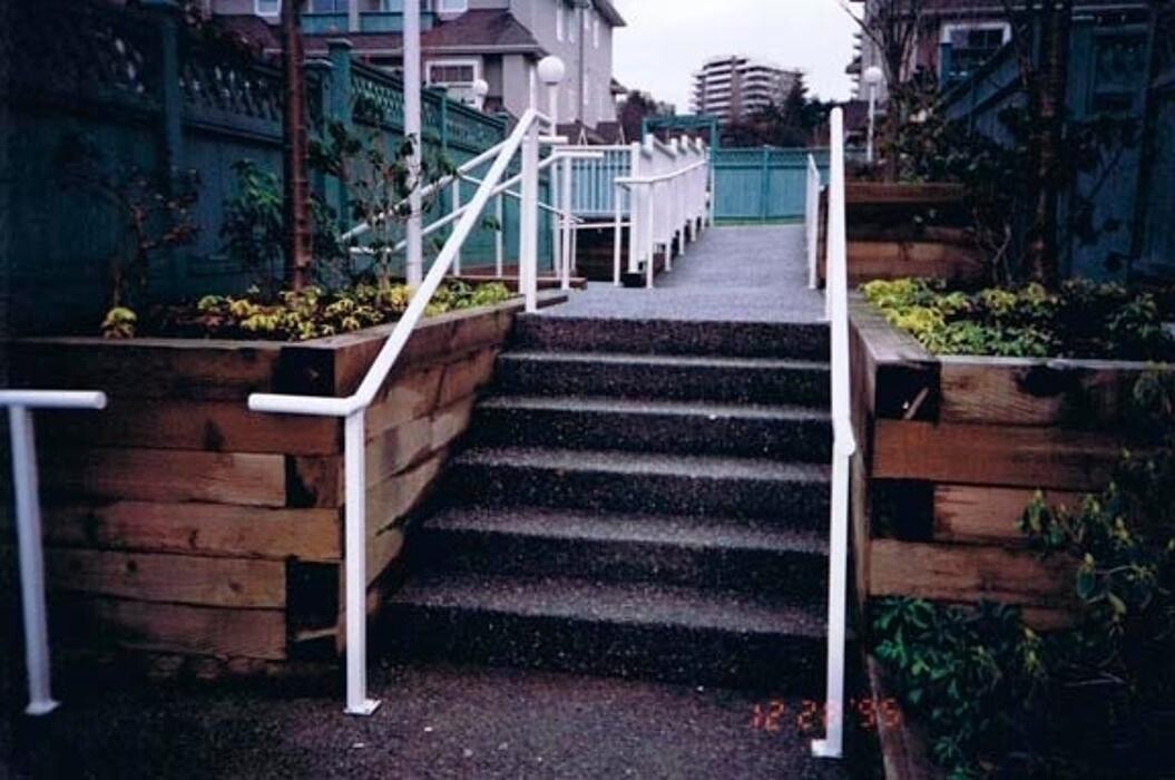 Images Tops Aluminum Railings Ltd