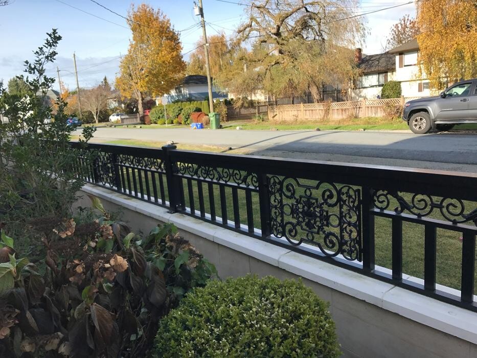 Images Tops Aluminum Railings Ltd