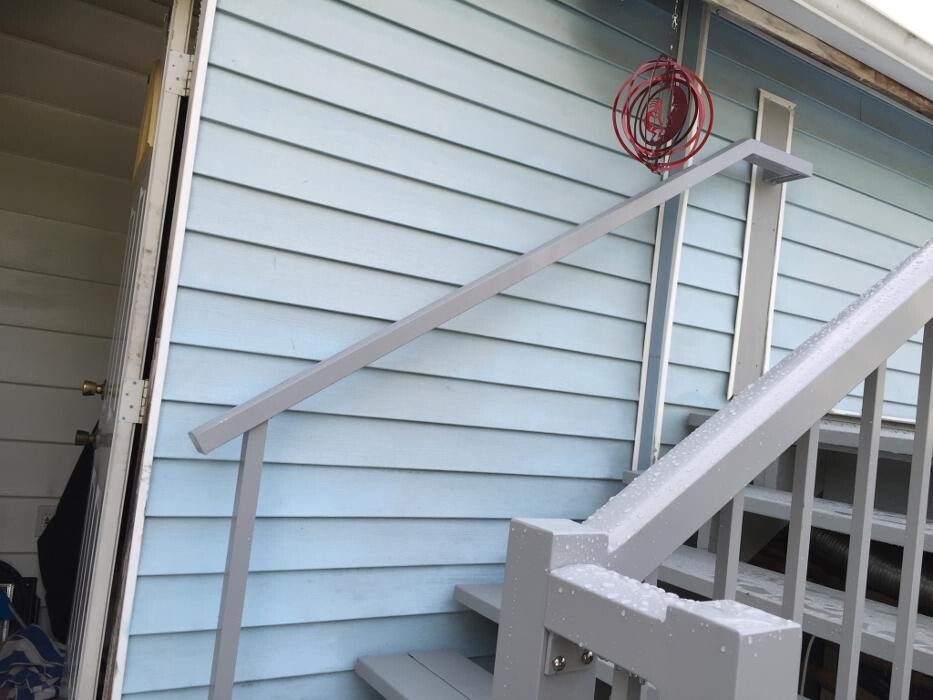 Images Tops Aluminum Railings Ltd