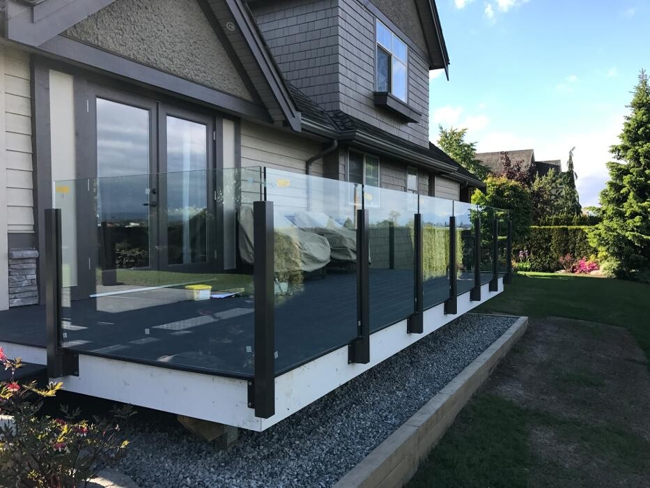 Images Tops Aluminum Railings Ltd