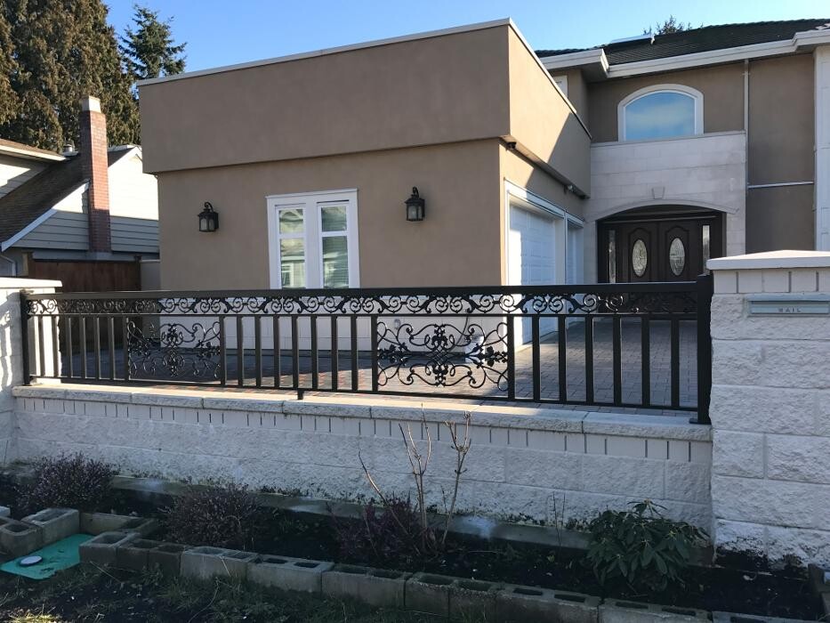Images Tops Aluminum Railings Ltd
