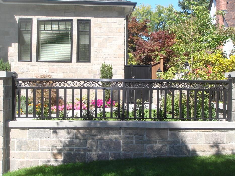 Images Tops Aluminum Railings Ltd