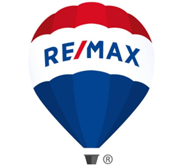 Images RE/MAX Success Realty Brokerage