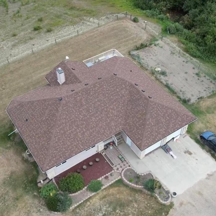 Images Wiebe's Roofing Ltd.