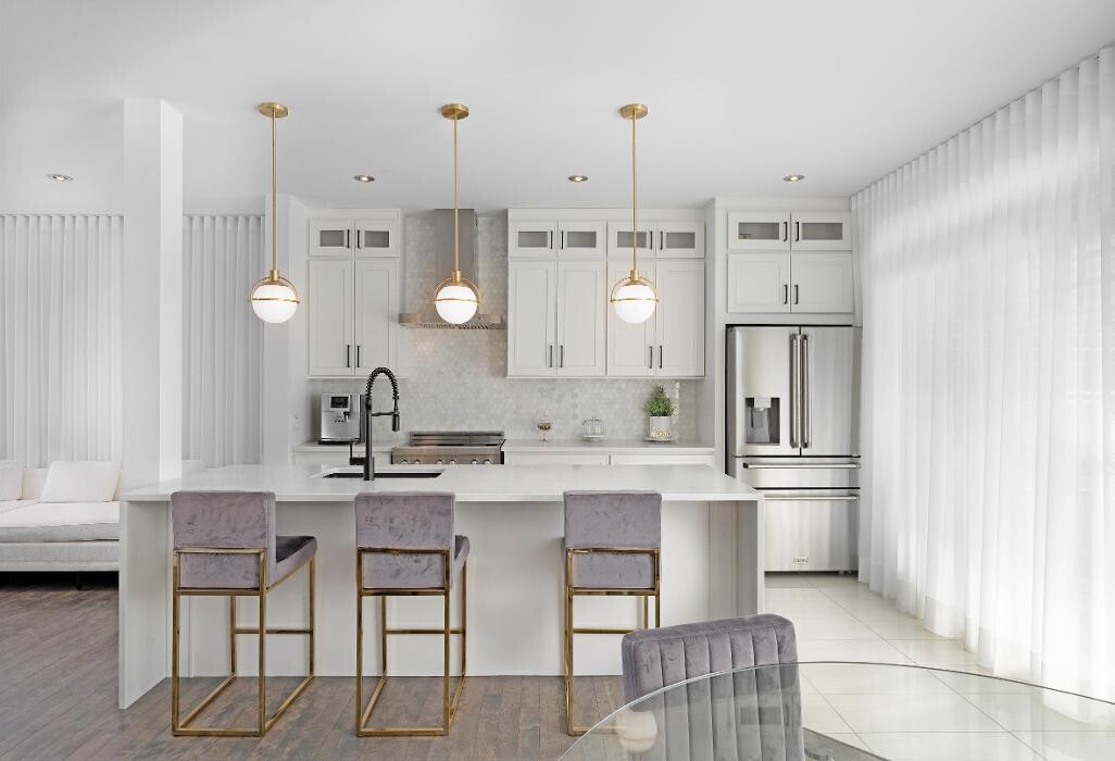 Images MontRiver Kitchen & Bath (山水橱柜)