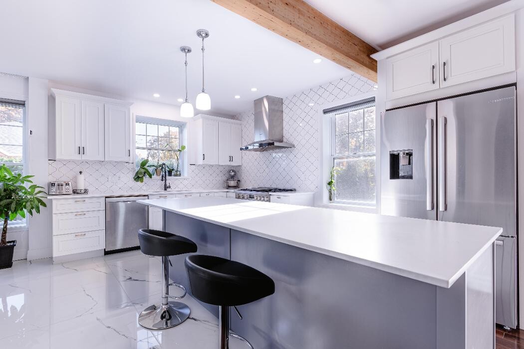 Images MontRiver Kitchen & Bath (山水橱柜)