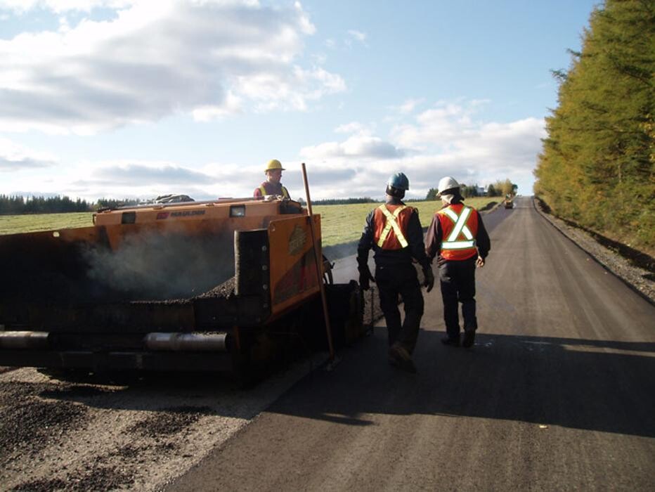 Images Entreprise Phil Lagacé - Entrepreneur Asphalte Lyster