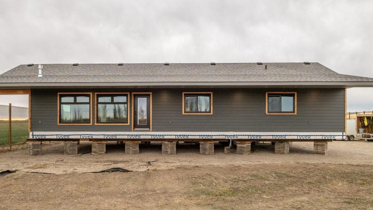 Images Destiny Homes Inc.