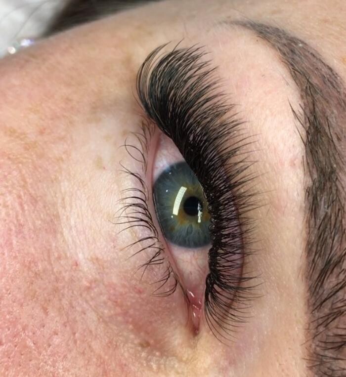 Images Glow By V - Lashes & Brows