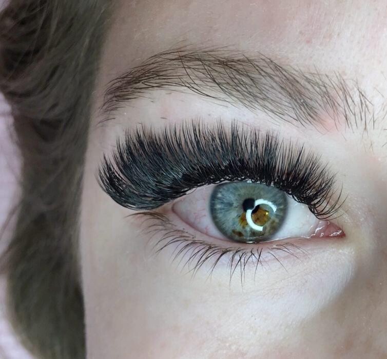Images Glow By V - Lashes & Brows