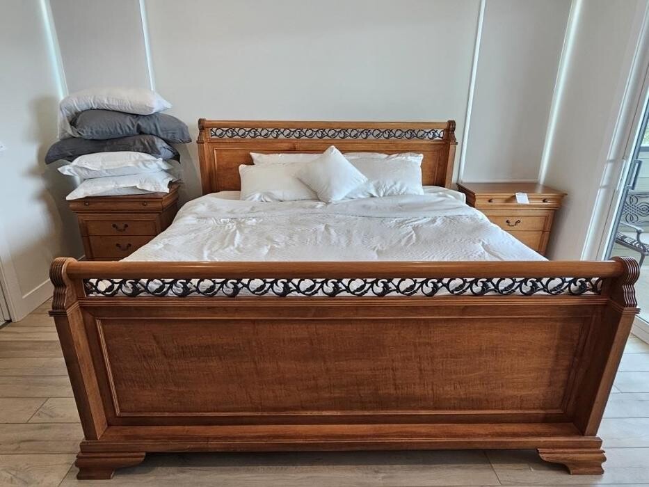 Images Kelowna Estate Liquidation