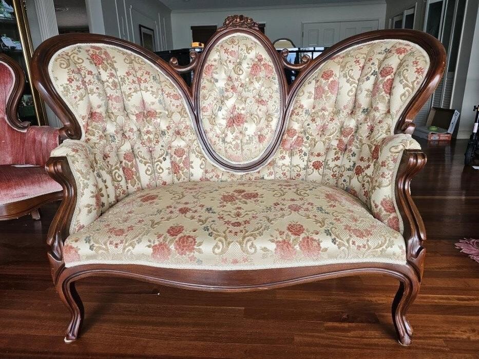 Images Kelowna Estate Liquidation