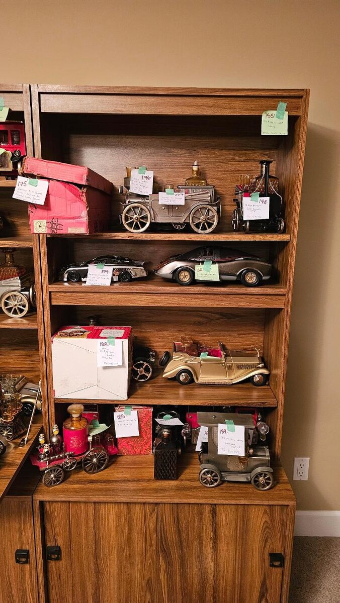Images Kelowna Estate Liquidation