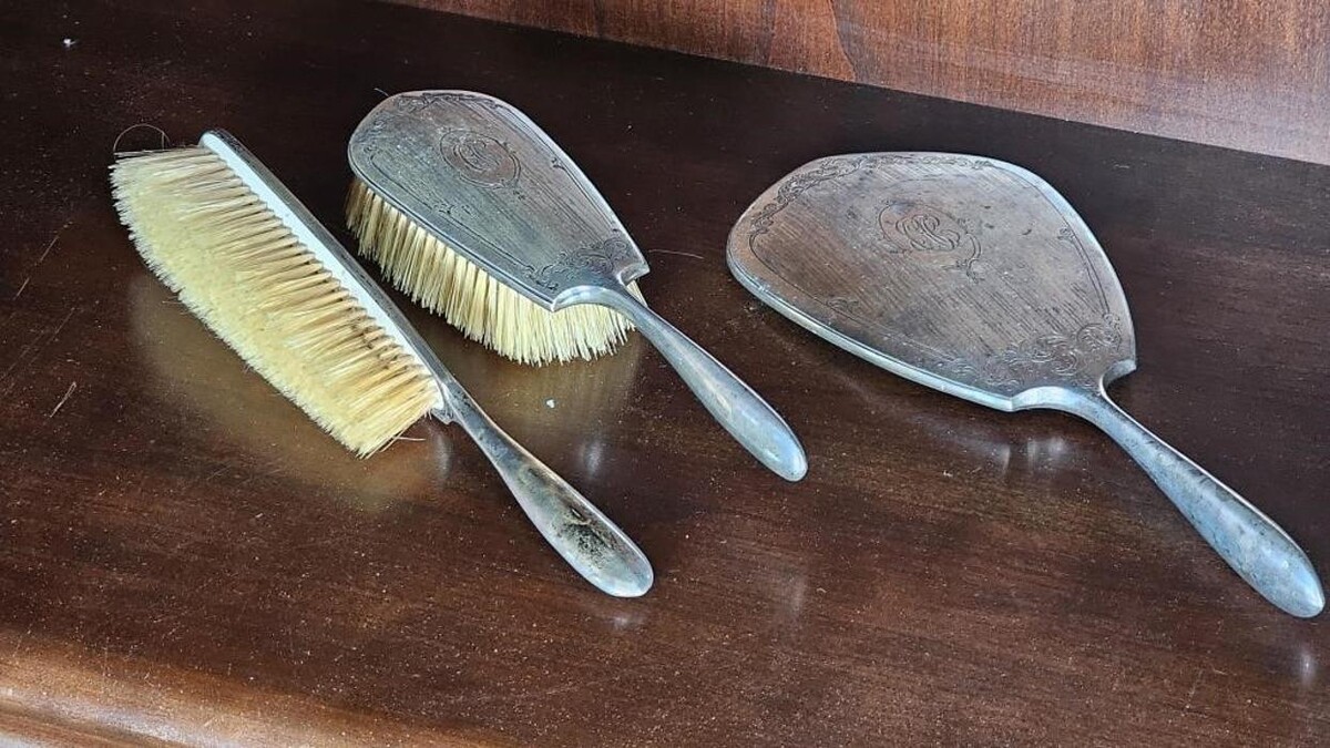 Images Kelowna Estate Liquidation