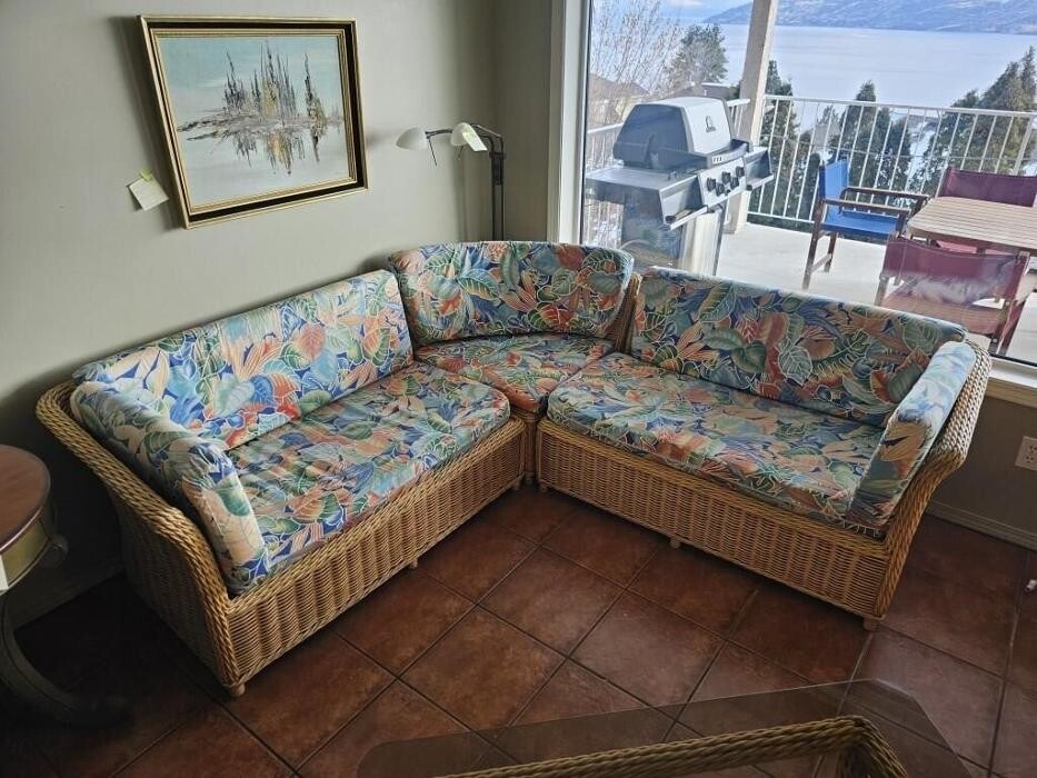 Images Kelowna Estate Liquidation