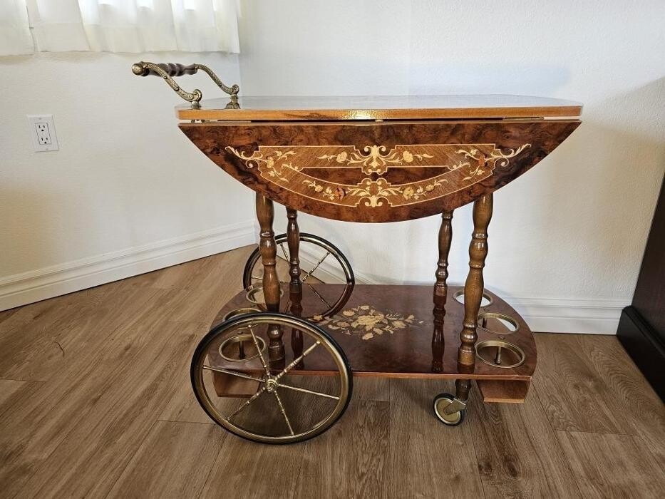 Images Kelowna Estate Liquidation